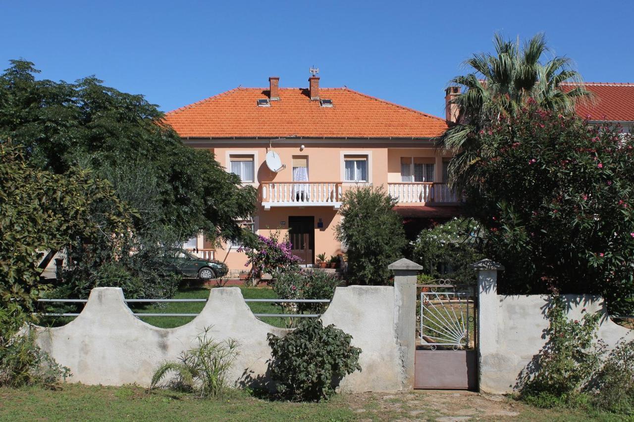 Apartments For Families With Children Privlaka, Zadar - 5747 エクステリア 写真