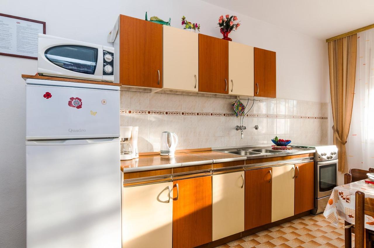 Apartments For Families With Children Privlaka, Zadar - 5747 エクステリア 写真