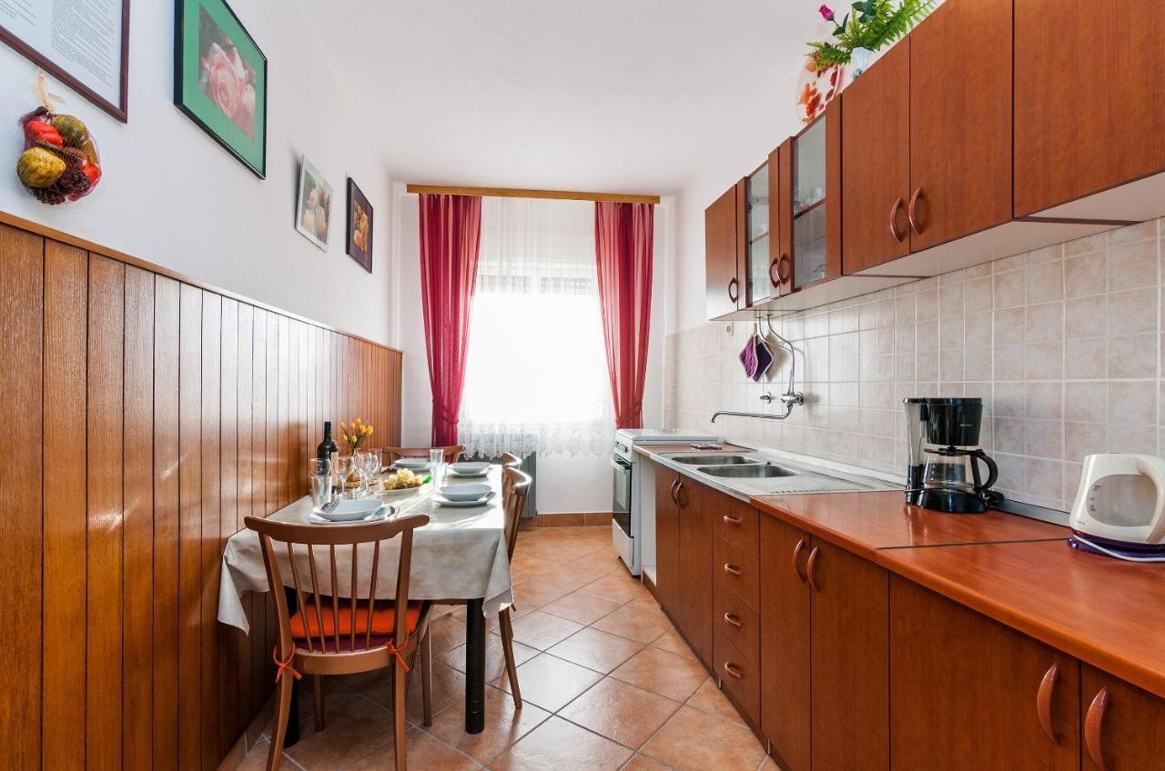 Apartments For Families With Children Privlaka, Zadar - 5747 エクステリア 写真