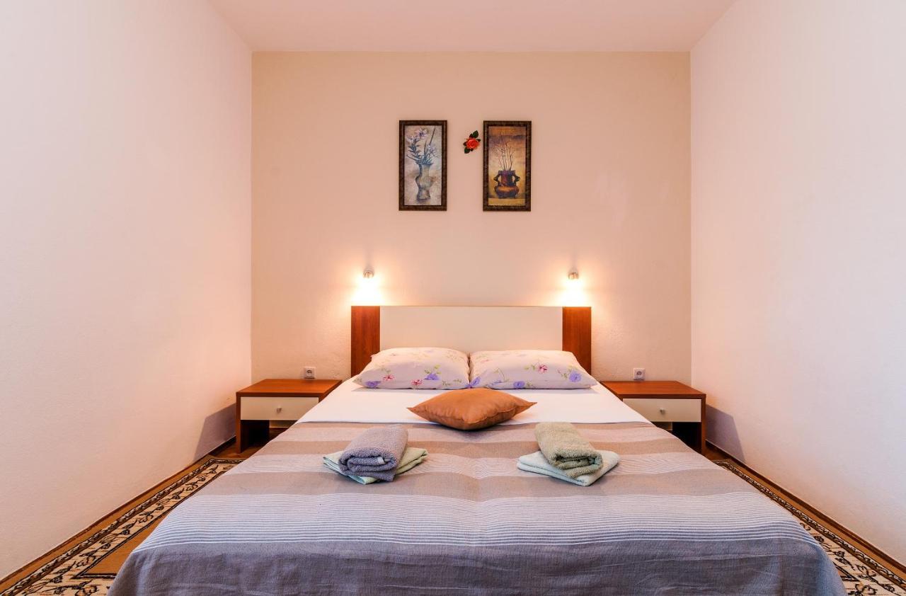 Apartments For Families With Children Privlaka, Zadar - 5747 エクステリア 写真