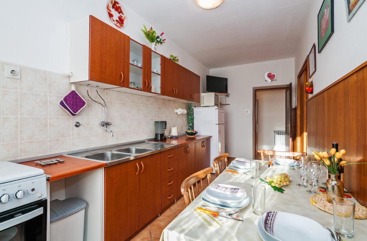 Apartments For Families With Children Privlaka, Zadar - 5747 エクステリア 写真